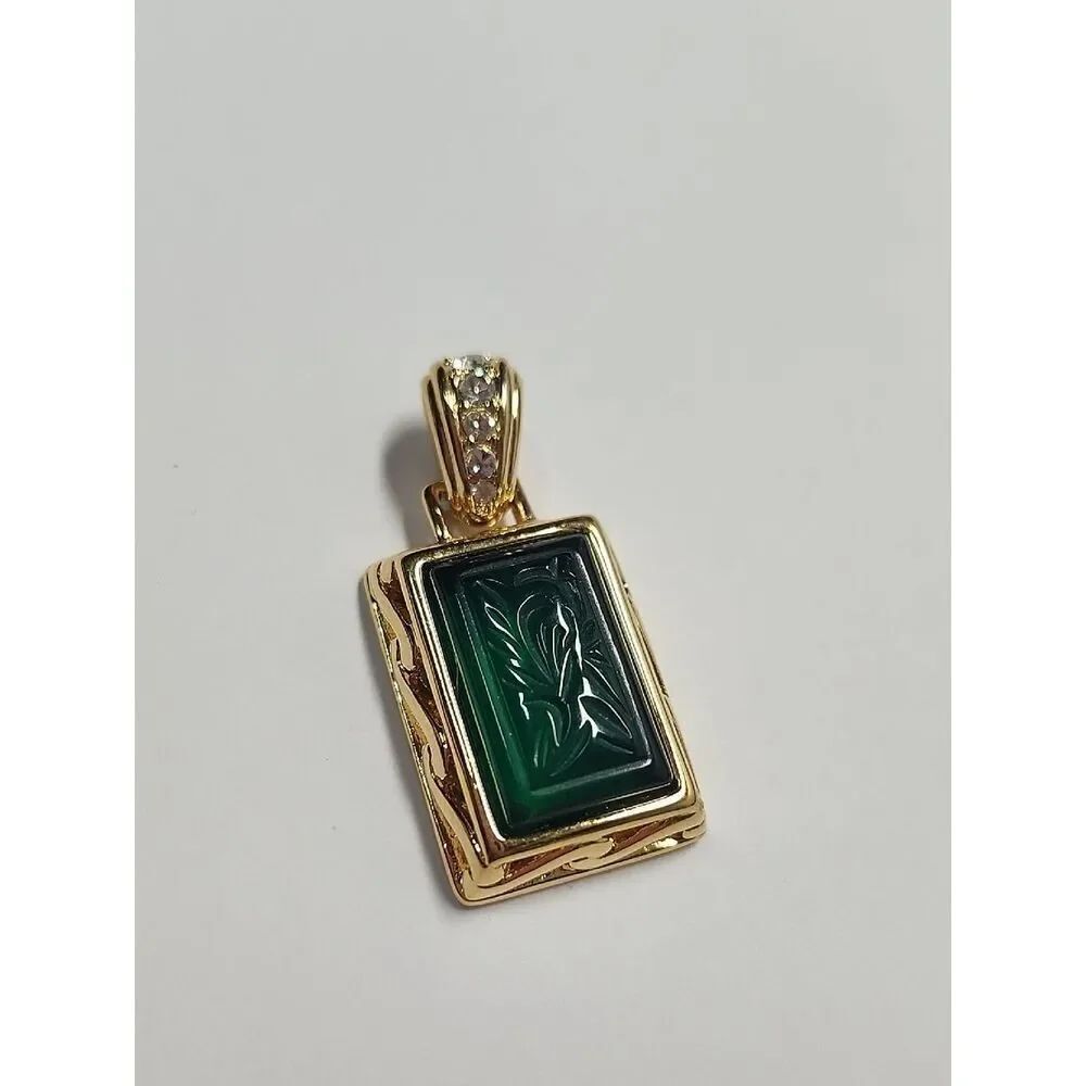 Nolan Miller Pendant Gold Green Engraved Glass